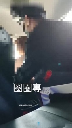 超顶级淫妻，【圈圈】，最新付费私拍，本期直接露脸，和粉丝车震，约单男大学生3P，好刺激 截图16