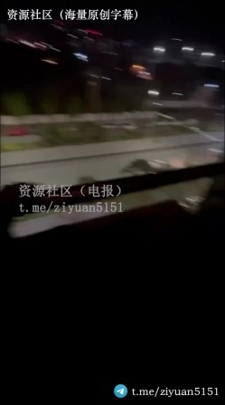 推特13W粉绿帽淫妻大神，优质包养模特老牌劲旅「Luxurious」《顶级土豪多人活动》屌丝的女神就是土豪们的丝袜母狗玩物 截图3