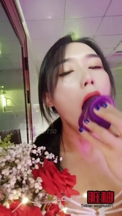 脏柚 国产极品超人气TS，走定制AV类企划路线，作品多为重口味，慎入慎入，付费订阅 截图4