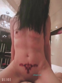 【反差婊子】【清纯母狗性奴】超极品反差婊 外表清纯原来内心淫荡无比 截图11