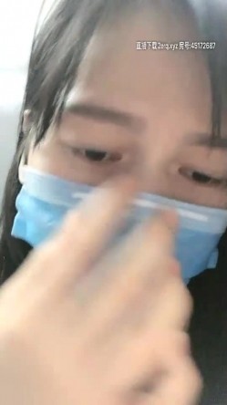 骚女户外商场卫生间露出，跳蛋塞逼试衣间拨开内裤再厕所揉奶自摸 截图5