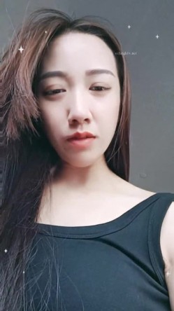 主营户外，喜欢刺激的感觉，【小温柔】，约情人驱车到无人区，车震内射，回到酒店性欲再起，骚逼真是个榨 截图3