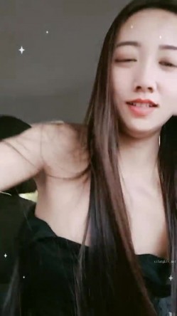 主营户外，喜欢刺激的感觉，【小温柔】，约情人驱车到无人区，车震内射，回到酒店性欲再起，骚逼真是个榨 截图5