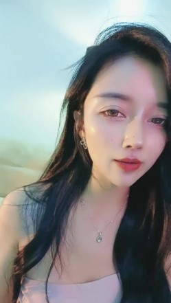 【高端奢华 ️顶级空姐】超美商务模特『小一一』极品女神重磅回归 又骚又御《此女只应天上有 人间谁配操一回》 截图14