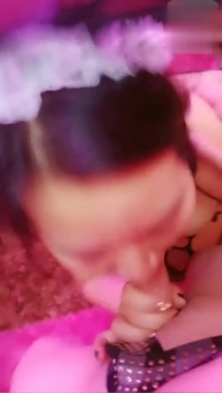 调教骚母狗深喉后入肥臀爆射一脸精子. 丰满阿姨：啊啊啊宝贝射到嘴里来，我要我要。太爆了！ 截图8