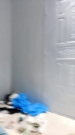 大美妞直播直接让小哥扒光衣服干了，全程露脸深喉草嘴，吃奶舔逼抠骚穴，激情上位后入抽插表情好骚呻吟可射 截图5
