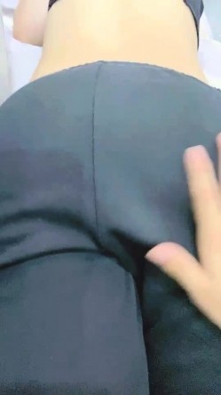 身材不错的中年欲女露脸口交来了大姨妈深喉怼嘴韵味十足诱惑十足 截图4
