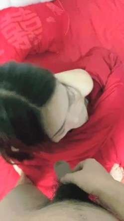 身材不错的中年欲女露脸口交来了大姨妈深喉怼嘴韵味十足诱惑十足 截图14