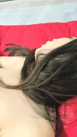 身材不错的中年欲女露脸口交来了大姨妈深喉怼嘴韵味十足诱惑十足 截图15