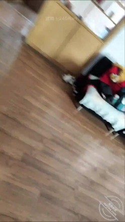 海角『新婚骚弟媳』竟是曾经的炮友 拿捏弟媳沦为专属母狗 婚纱照前口爆吞精 小母狗嘴当逼来操 截图1