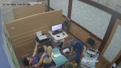 黑客破解医院摄像头偷窥妇科诊疗室络绎不绝来做阴道检查的少妇 截图1