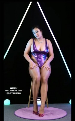 精品推荐 魔丽舞社极品巨乳肥臀『娜美』露毛抹油广场舞10期三角 截图14