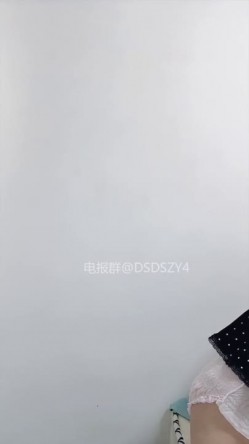 ️猫系校花女神【乖乖饱饱】超级漂亮 裸舞 道具 爽死 截图2