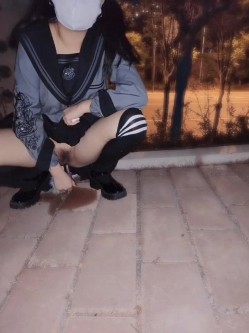 顶推重磅福利，大神高价自购海角万人追踪反差婊【胡九万（原小芳姐姐）】最全合集，性奴调教啪啪各种花样，秒懂下 截图12