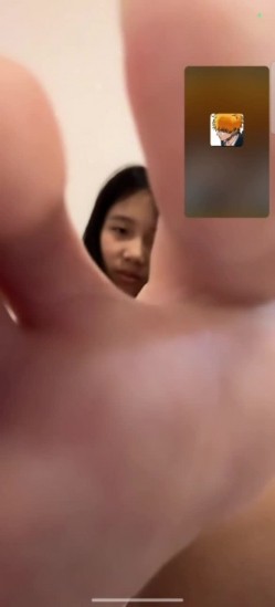 ️【真实反差学生妹】，土豪高价定制1对1在线调教，清纯妹子掰菊花抠逼口塞棉袜舔内裤，小母狗属性拉满了 截图7