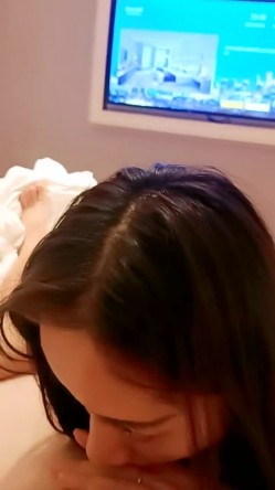 主营户外，喜欢刺激的感觉，【小温柔】，约情人驱车到无人区，车震内射，回到酒店性欲再起，骚逼真是个榨 截图11