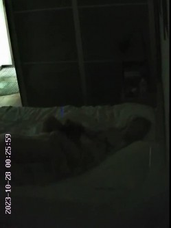 整整三天！酒店偷拍情侣开房三天打炮集合！妹子身材非常好，各种换装！整天都黏在一起，没日没夜地打炮 截图15