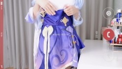 【丝袜美腿控狂喜】国产二次元福利姬Coser「铃木美咲」大尺度私拍《原神》“一边亲亲一边插我”刻晴视频电话淫语手冲高潮颤抖 截图6