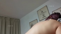大叔酒店重金约炮染着紫色头发的美少妇 ️各种姿势露脸啪啪 截图5