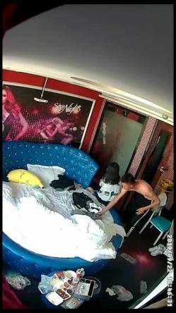 【360】情侣主题宾馆-好骚的年轻大奶妹子啊！被排骨男友抓住奶子狠插 截图12