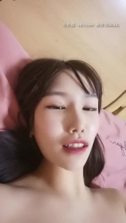 新人学妹初次试水露脸给男友口交大鸡巴，让男友抠逼无套插入，捏着奶子爆草浪荡呻吟不止，被干的神魂颠倒 截图12