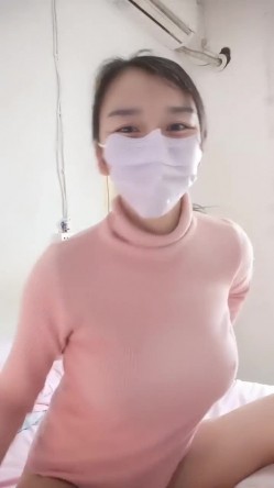 生活所迫无奈下海~极品少妇【小阿姨来了】挤奶 抠逼 操逼！ 截图2