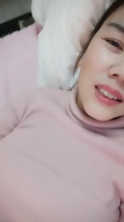 生活所迫无奈下海~极品少妇【小阿姨来了】挤奶 抠逼 操逼！ 截图5