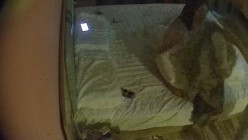 酒店偷拍 学生情侣妹子满心期待男友激烈的碰撞废才男友只知道玩游戏性能力让她大失所望 截图9