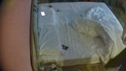 酒店偷拍 学生情侣妹子满心期待男友激烈的碰撞废才男友只知道玩游戏性能力让她大失所望 截图10
