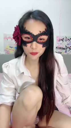 ️极品电臀【小糖果吖】饥渴蒙面女郎、堪称榨精机器 截图14