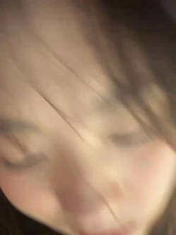 stripchat平台的人气女神，19岁学生妹，【Olivia】，童颜巨乳，高潮狂喷水，跟个水龙 截图12