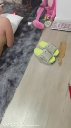 【极品流出 ️恋爱性陷阱】圈养调教大学母狗『二月』无下限性开发实录 完美曝光真实还原母狗成长变化 截图13