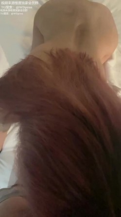 杭州炮哥真实约炮日记《红发女大学生》《约啪咖啡主理人》本地中专极品黑丝制服反差女，妹子有点骚 截图4