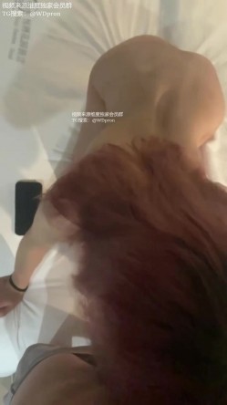 杭州炮哥真实约炮日记《红发女大学生》《约啪咖啡主理人》本地中专极品黑丝制服反差女，妹子有点骚 截图7