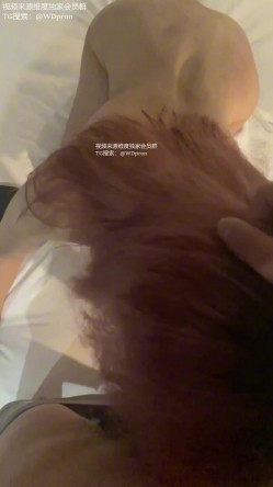 杭州炮哥真实约炮日记《红发女大学生》《约啪咖啡主理人》本地中专极品黑丝制服反差女，妹子有点骚 截图15