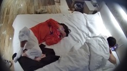 性瘾女友爱裸睡欲求不满翻来覆去缠着男友要啪啪 漏点较多 也挺有看点的 眼镜妹比男人更好色 截图6