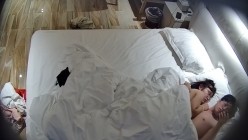 性瘾女友爱裸睡欲求不满翻来覆去缠着男友要啪啪 漏点较多 也挺有看点的 眼镜妹比男人更好色 截图13