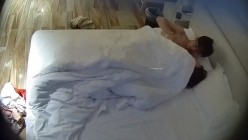 性瘾女友爱裸睡欲求不满翻来覆去缠着男友要啪啪 漏点较多 也挺有看点的 眼镜妹比男人更好色 截图14