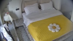 酒店偷拍非常能干的大学生情侣女友被抱起来操完放沙发被无套操老惨了 截图1
