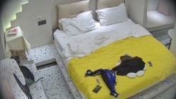 酒店偷拍非常能干的大学生情侣女友被抱起来操完放沙发被无套操老惨了 截图15
