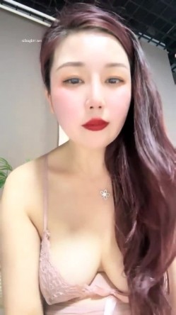 新人御姐，超骚，超性感，【梦幻女神】，少妇的理想状态，胸大，人白貌美，骚的让人心痒痒 截图16