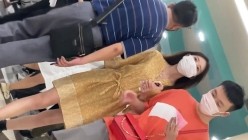 大神偷拍美女裙底风光 ️CD2218SR级！医院看病的筷子腿小姐姐前后CD气质黑丝美腿骚货 截图4