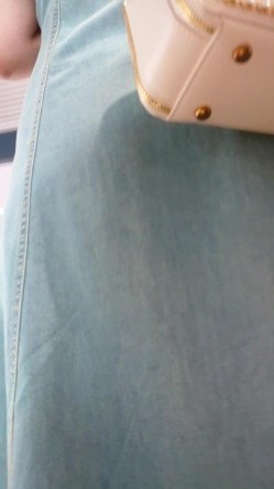 人妻熟女控必备！天生妖娆风骚脸淫荡骚妻【小愤青】露脸性爱自拍视图集，大白天街边车震居家各种啪啪相当反差 截图12