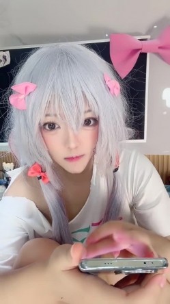美到炸！二次元校花『张婉萌』双洞齐开！爽飞~清纯的女COS其实是个渴望被大鸡巴灌满骚穴的反差婊小母狗 截图10