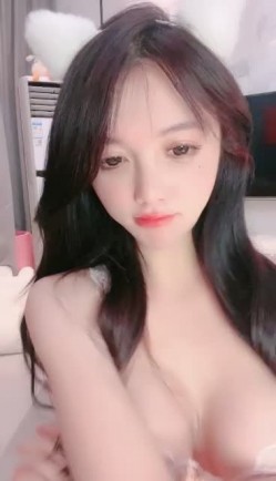 极品女神尤物，装扮丝袜高跟包臀短裙完美诱惑，性感好身材极品大奶子骚翘臀，揉奶玩逼自慰呻吟，妩媚风情 截图4
