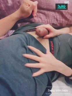 台湾SWAG linlinbebe 酒醉表姊旁偷情姊夫 截图3