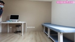 顶级超美亚洲臀后-ssrpeach-女学生在操场跑步时抽筋被体育老师带到保健室按摩,按着按着就被脱下运动裤猛操 截图2
