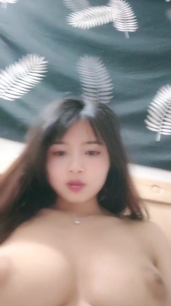 一对豪乳漂亮小姐姐！奶子一大一小很饱满！掰开紧致小穴特写，细腰美腿，身材超棒极度诱惑 截图15