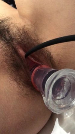 ️涉世未深单纯学生妹网恋，现实约会套路被小胖死猪玩，各种玩弄啪啪，内窥镜看子宫 截图6