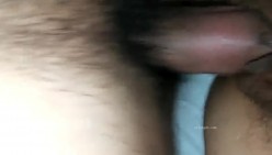 抖音骚少妇【空心菜】野外露出放尿自慰，大尺度掰逼展示，榨精小鲜肉，无套内射 截图3